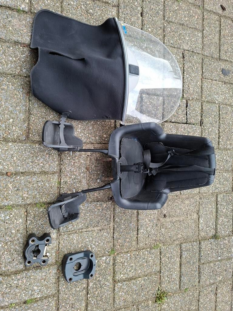 Kinderzitje bobike, Ophalen