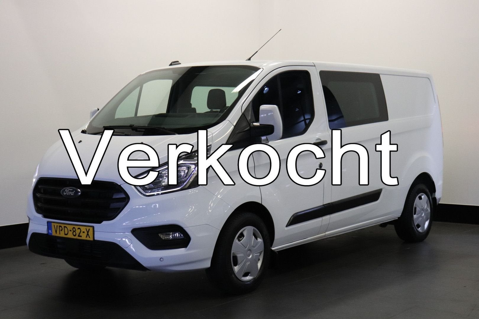 Ford Transit Custom 2.0 TDCI 130PK L2 Dubbele Cabine EURO 6, Auto's, Bestelwagens en Lichte vracht, Parkeersensor, Wit, Bedrijf
