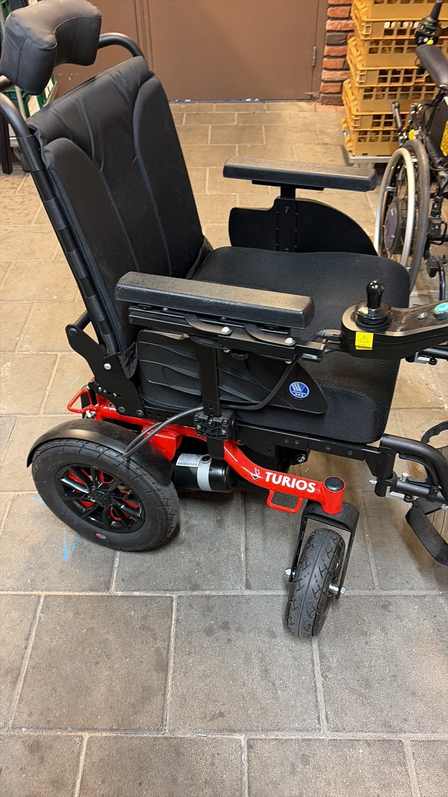 Turios elektrische rolstoel z.g.a.n., Diversen, Rolstoelen, Ophalen, Zo goed als nieuw, Elektrische rolstoel