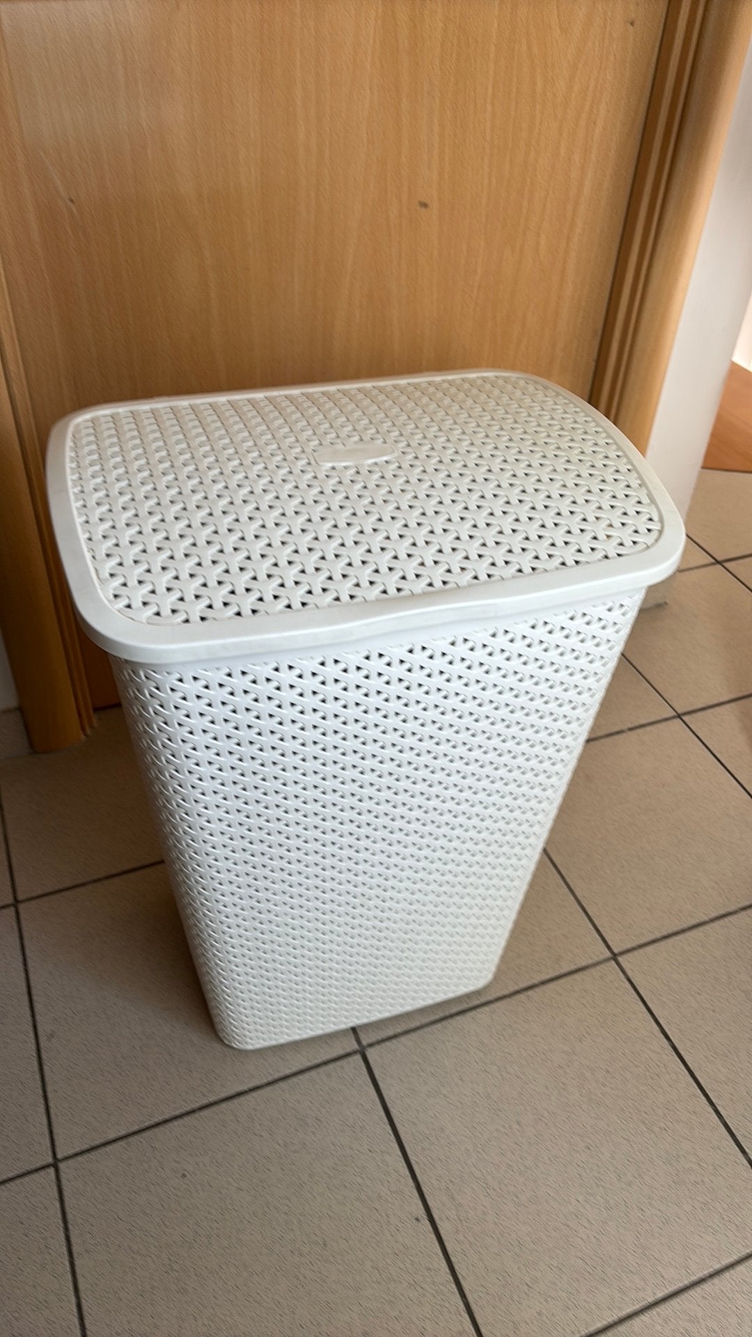 Wasmand plastiek, Huis en Inrichting, Ophalen, Zo goed als nieuw, Beige, Wasmand