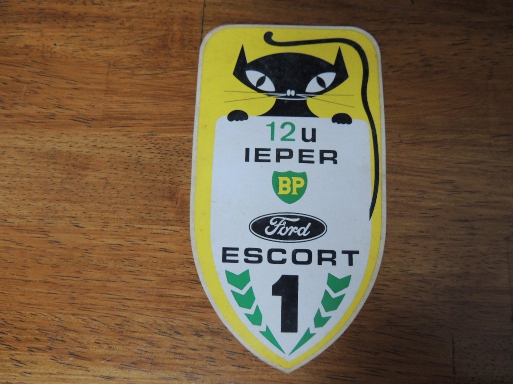 Ford Escort BP Ford 12 u Ieper sticker, Verzamelen, Stickers, Ophalen of Verzenden, Zo goed als nieuw