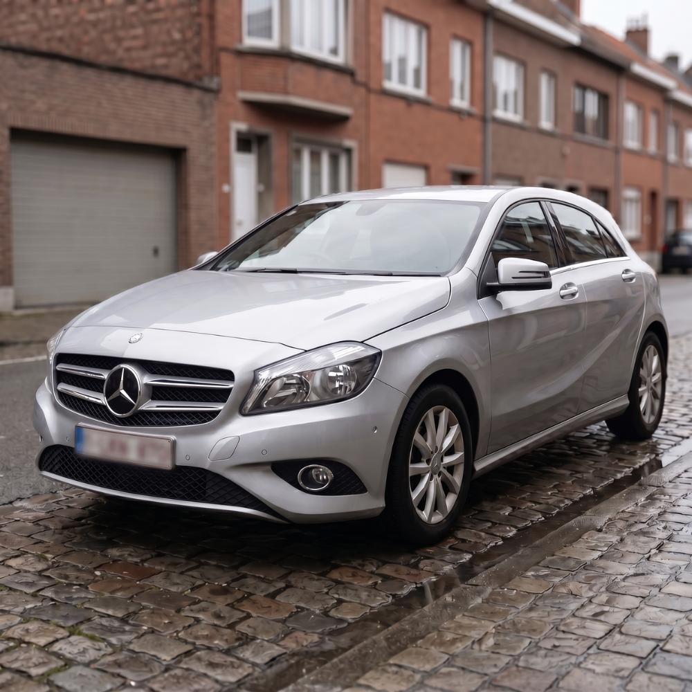 Mercedes Klasse A 180 — Benzine - 2014 - Euro 6B, Auto's, 4 cilinders, Leder en Stof, 1595 cc, 1200 kg