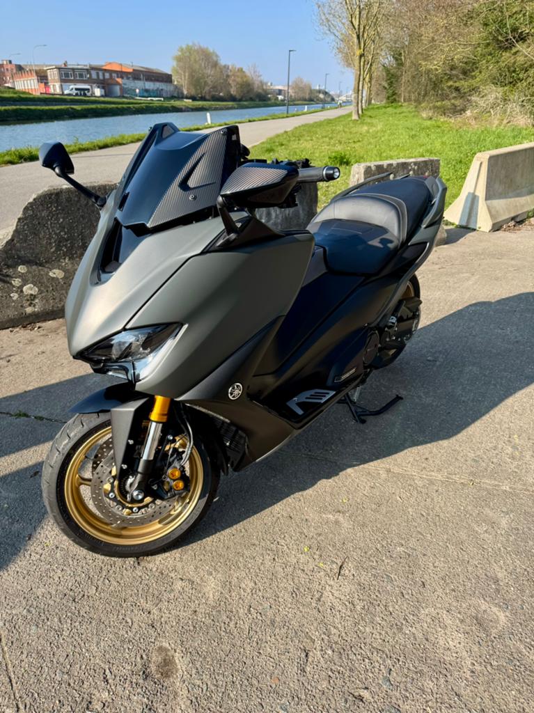 TMAX 560 TechMax 2021 Full Full om te zien, Occasion, 560 cc, Particulier, Minimaal motorrijbewijs A2