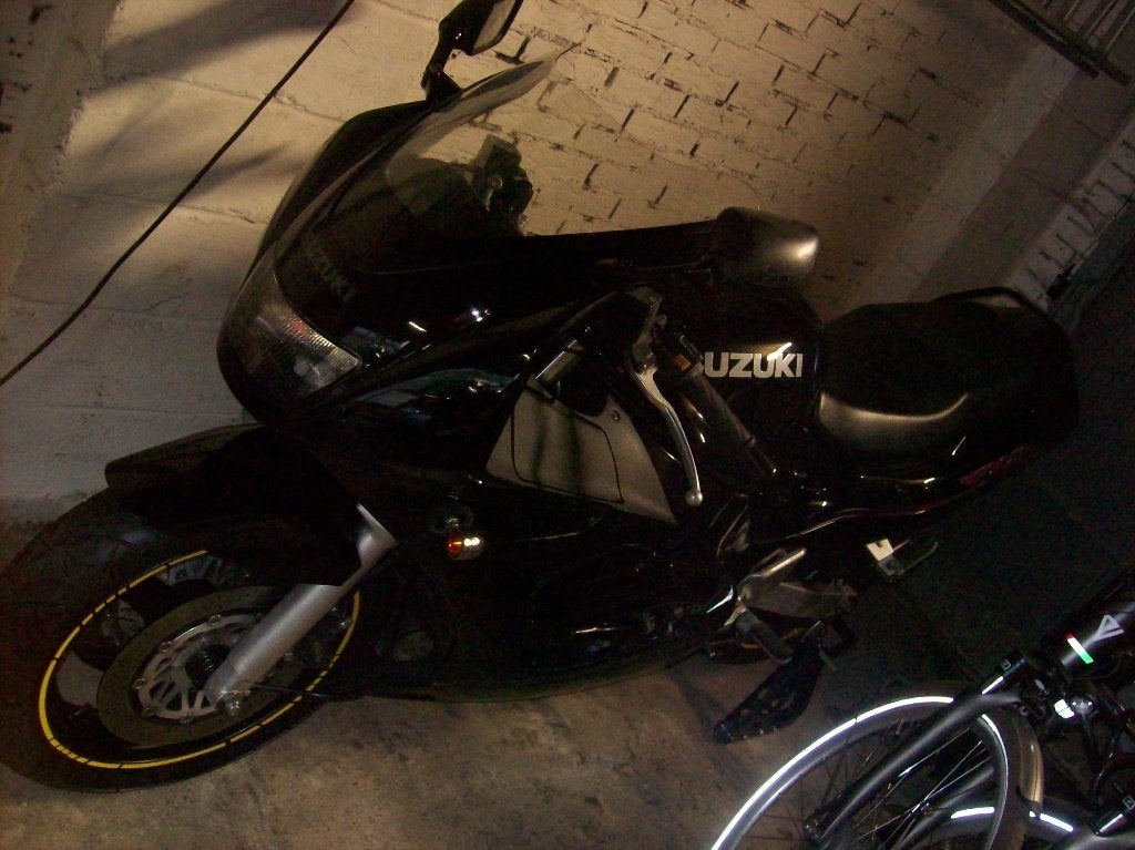 suzuki 900r, Motos, Motos | Suzuki, Occasion, Plus de 35 kW, Super Sport, Particulier