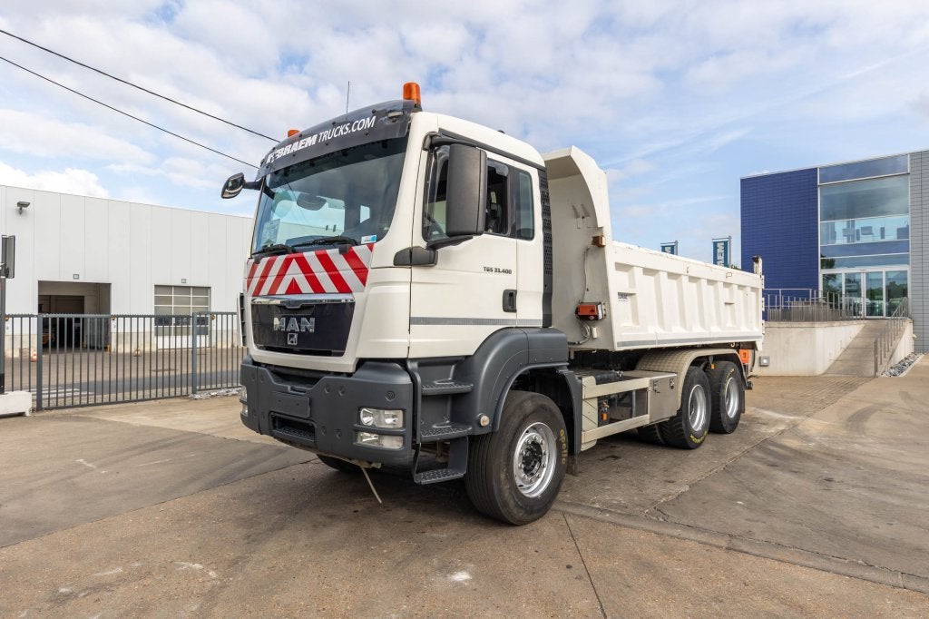 MAN TGS 33.400 BB (bj 2011), Achterwielaandrijving, Wit, Bedrijf, Te koop
