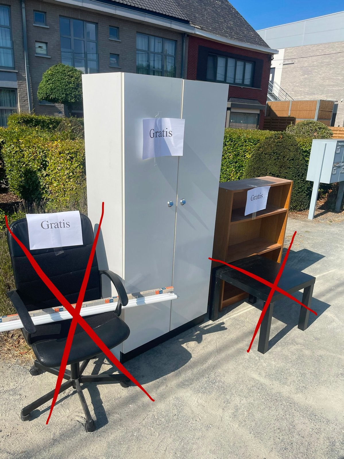 Gratis, Enlèvement, Utilisé