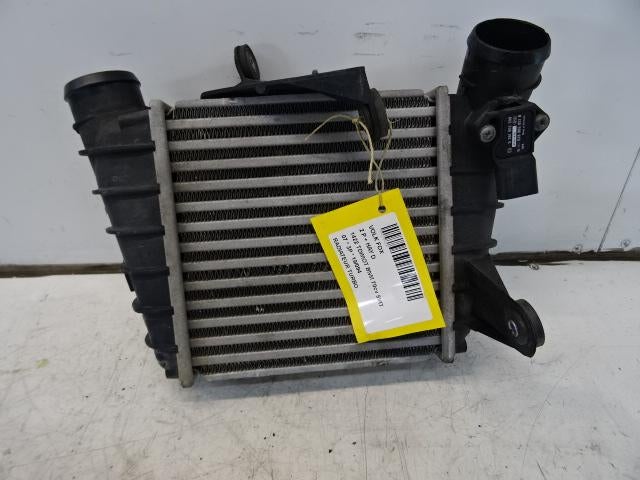 RADIATEUR INTERCOOLER Volkswagen Fox (5Z) (6Q0145804A), Gebruikt, Volkswagen, Mevr. I. Hauben, Rue de l'Espoir 34 34
4030  GRIVEGNÉE, BE