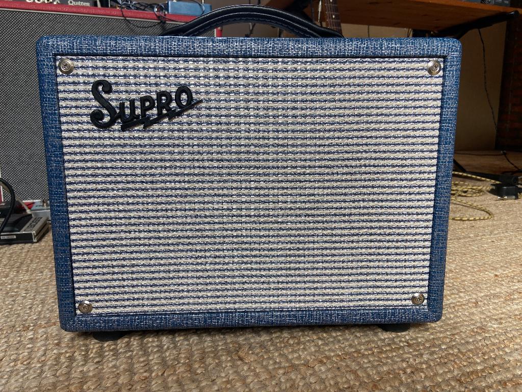 Supro 64 Reverb (5 W) - état impeccable, Ophalen of Verzenden, Zo goed als nieuw, Gitaar, Minder dan 50 watt