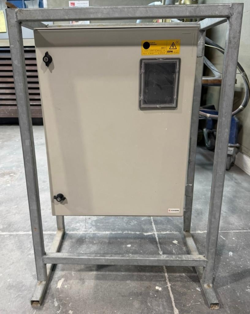 SOLIDE Elektriciteits kast type 1-32 AMP + Kooistaaf, Ophalen, Zo goed als nieuw