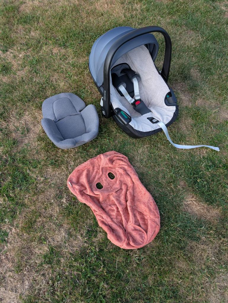 Maxi Cosi Peble 360 incl voetenzak en 2 zomerhoezen, Enlèvement, Comme neuf