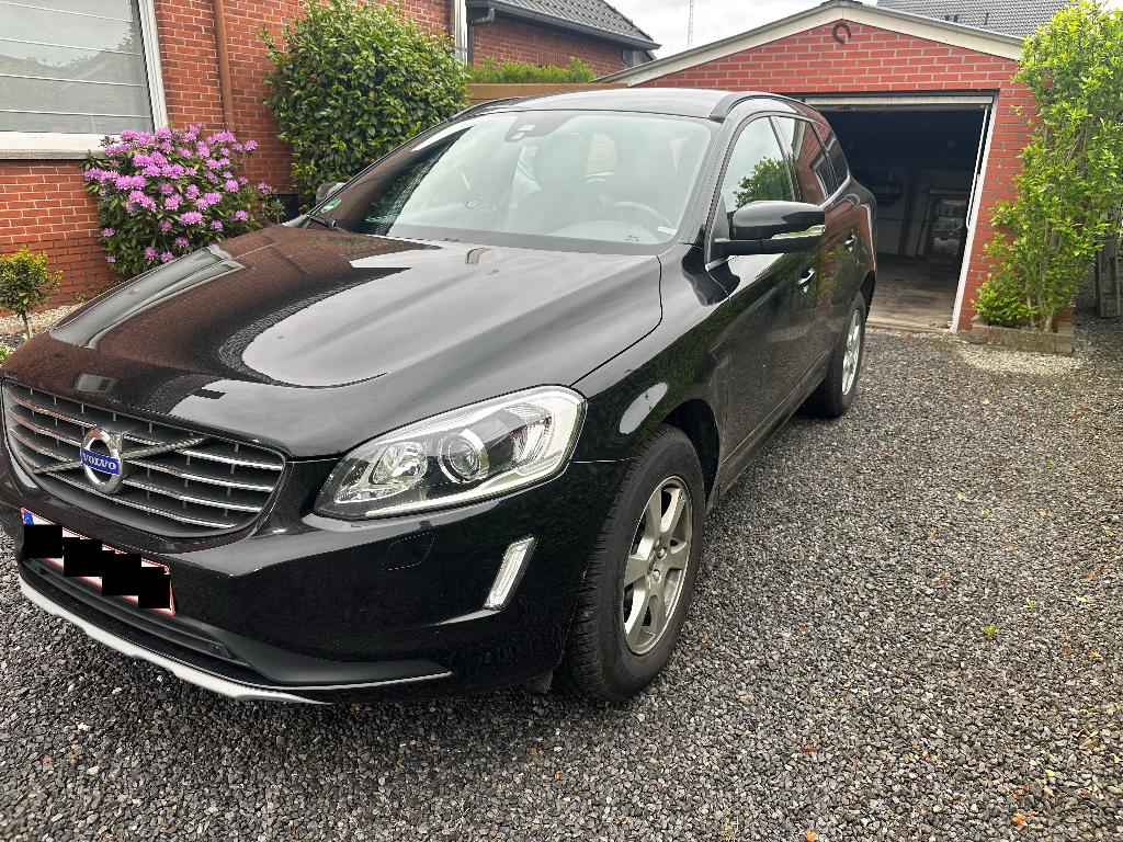 Volvo XC60 D4, Auto's, Automaat, 149 g/km, Leder en Stof, Zwart