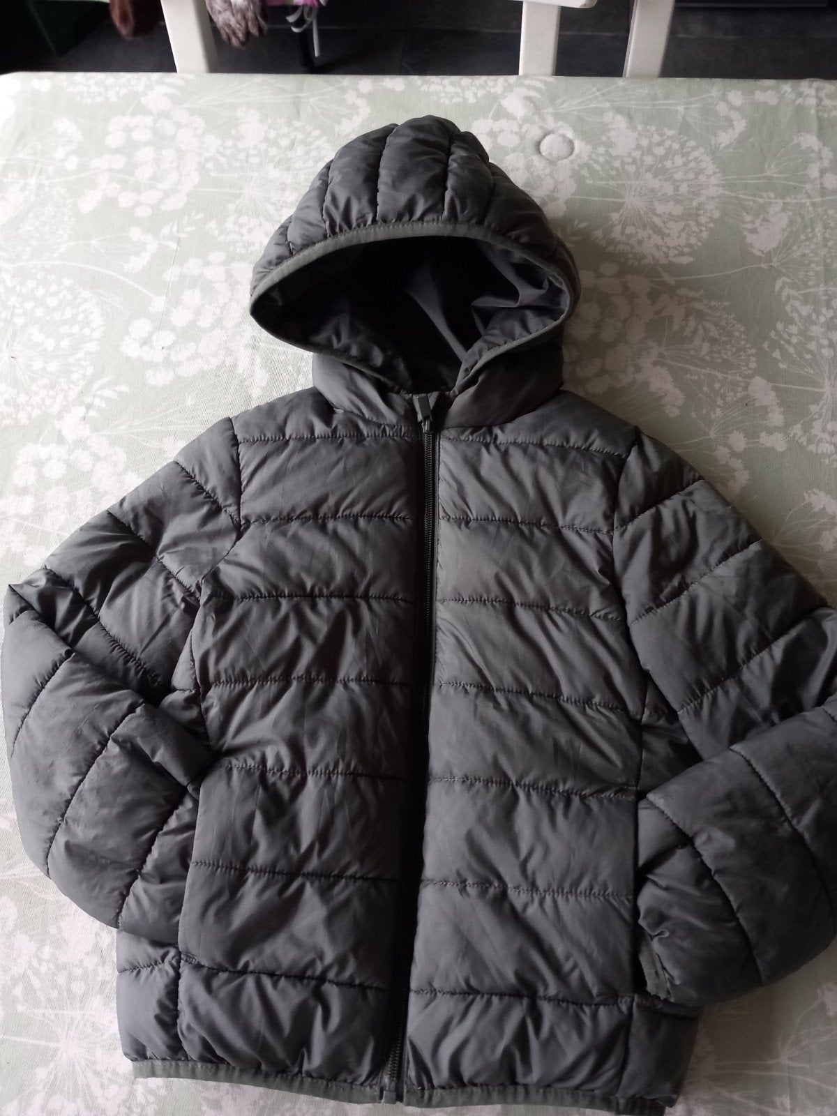 veste doudoune garçon  taille 128 vert kaki, Kiabi, Garçon, Comme neuf, Enlèvement