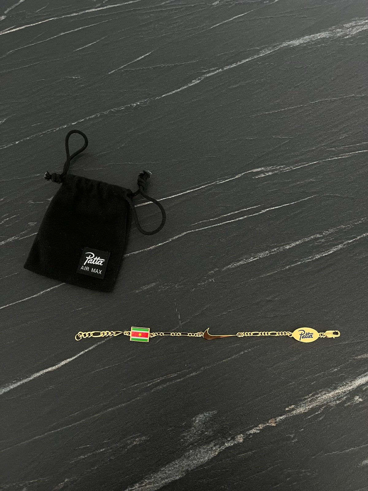 Patta x Nike armband, Informatique & Logiciels, Envoi, Comme neuf