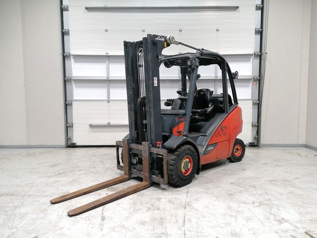 Linde H30T-02, Articles professionnels, 3000 à 4000 kg, LPG, Chariot élévateur, LINDE