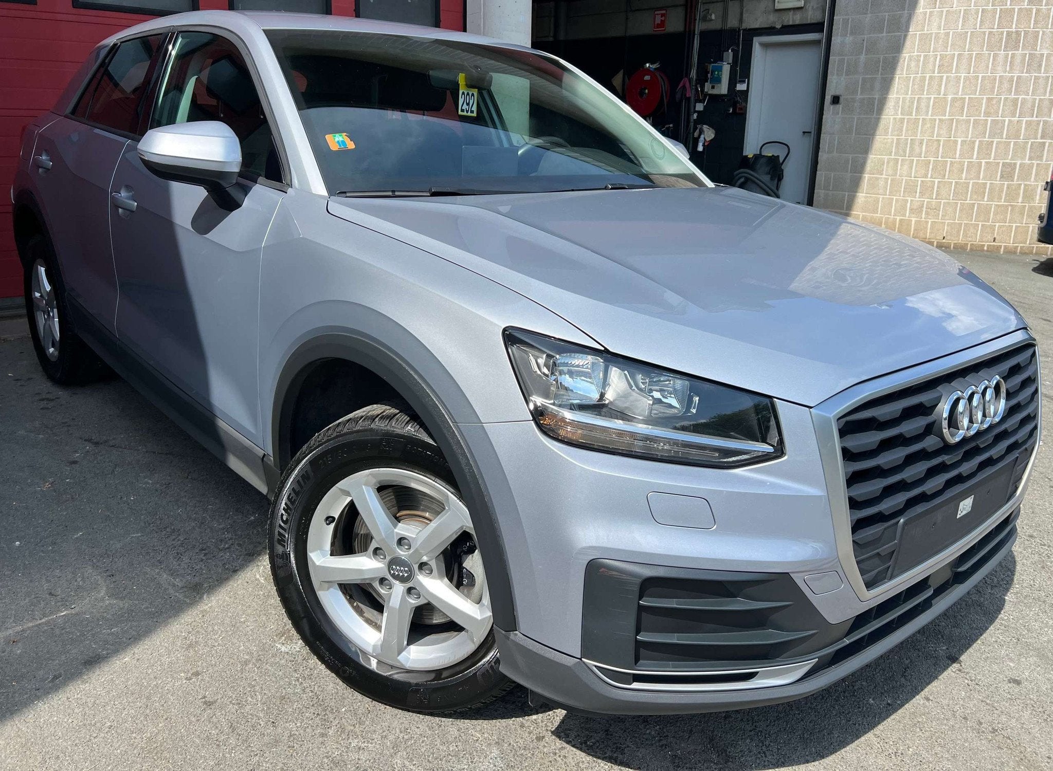 Audi Q2 1.0 TFSI Design S tronic + CAR-PASS + GARANTIE + NAV, Auto's, Automaat, Gebruikt, 116 pk, Bedrijf