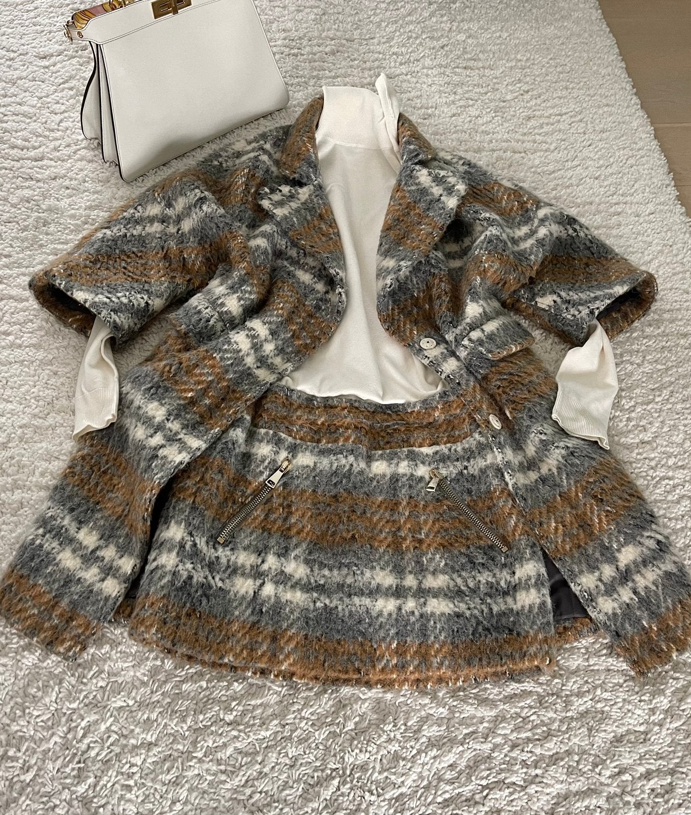 Mantel en rokje, Taille 38/40 (M), Gris, Enlèvement ou Envoi, Comme neuf