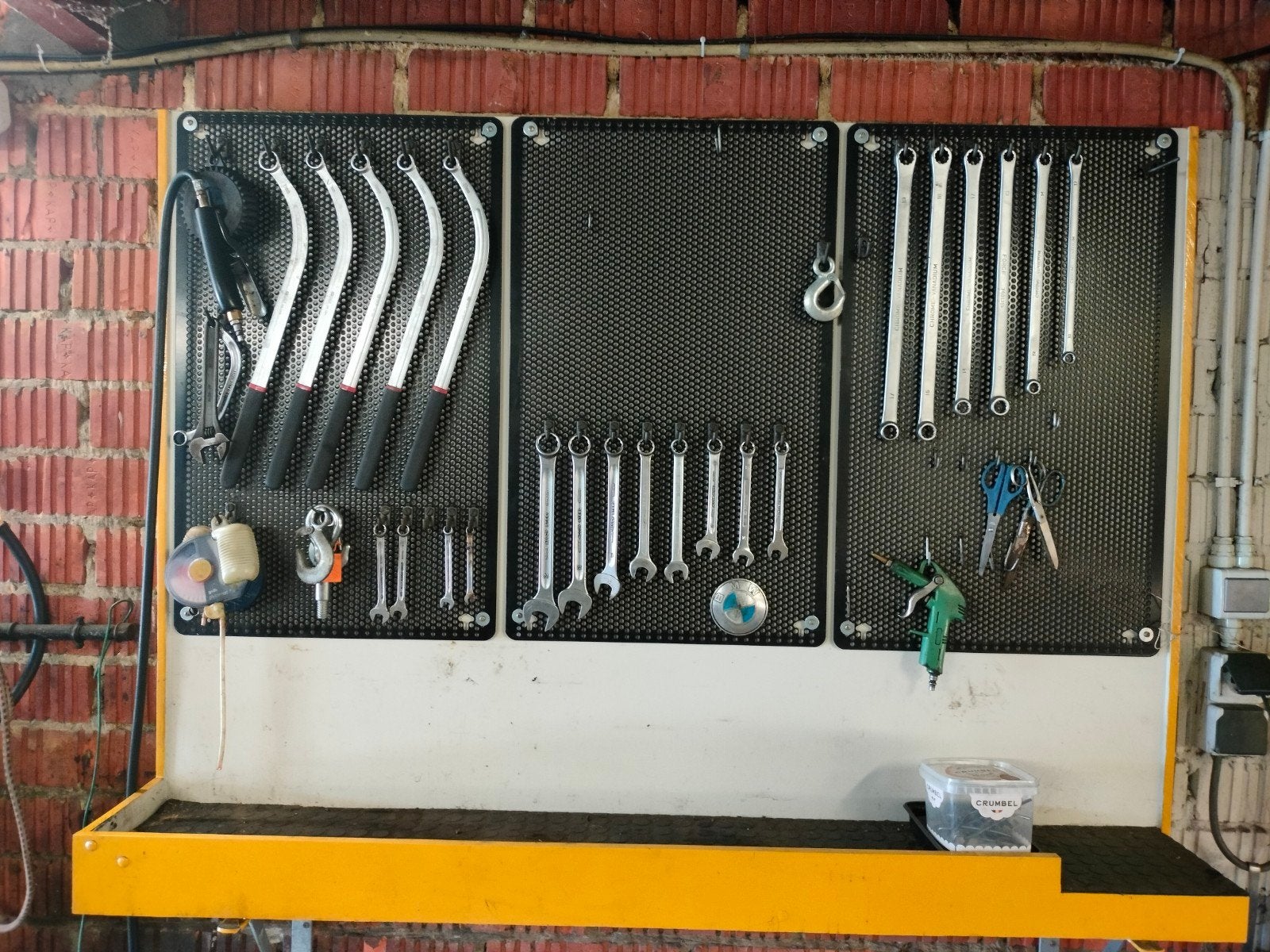 Ophangborden gereedschap, Ophalen