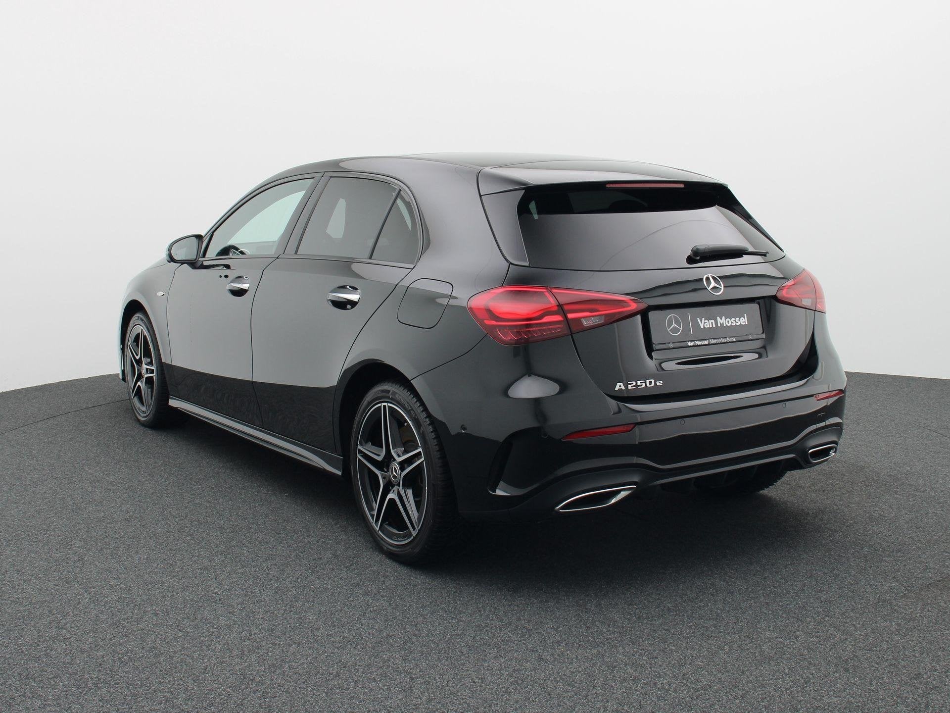 Mercedes-Benz A-Klasse 250 e AMG Line + PANO DAK + MULTIBEAM, Autos, Achat, Euro 6, 16 kWh, Noir
