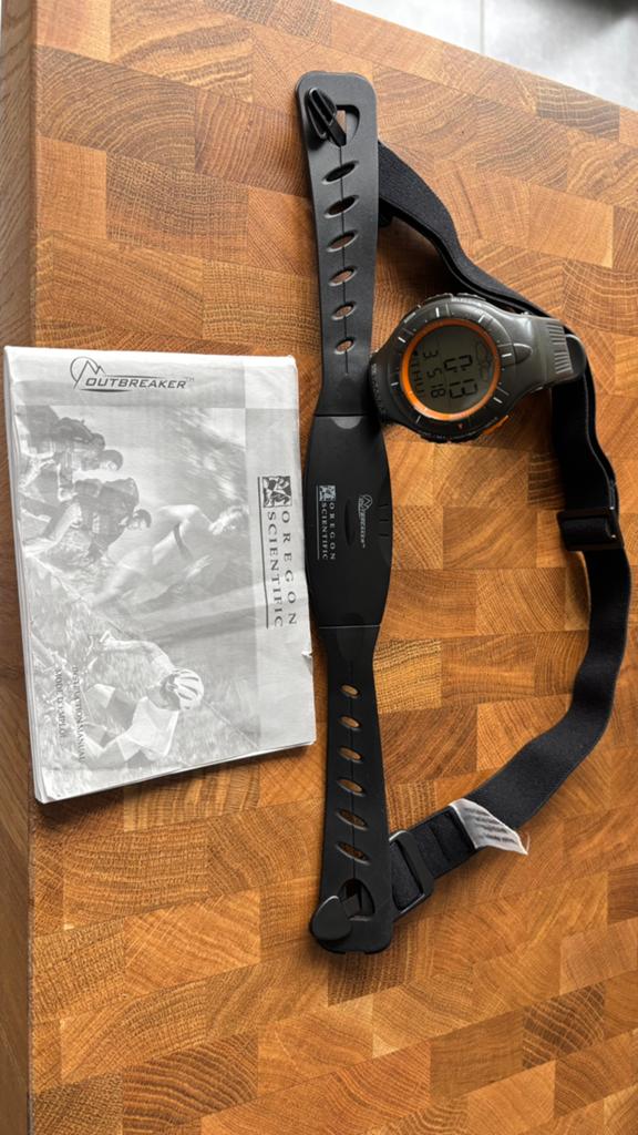 Montre fitness Oregon Scientific Outbreaker, Enlèvement, Comme neuf
