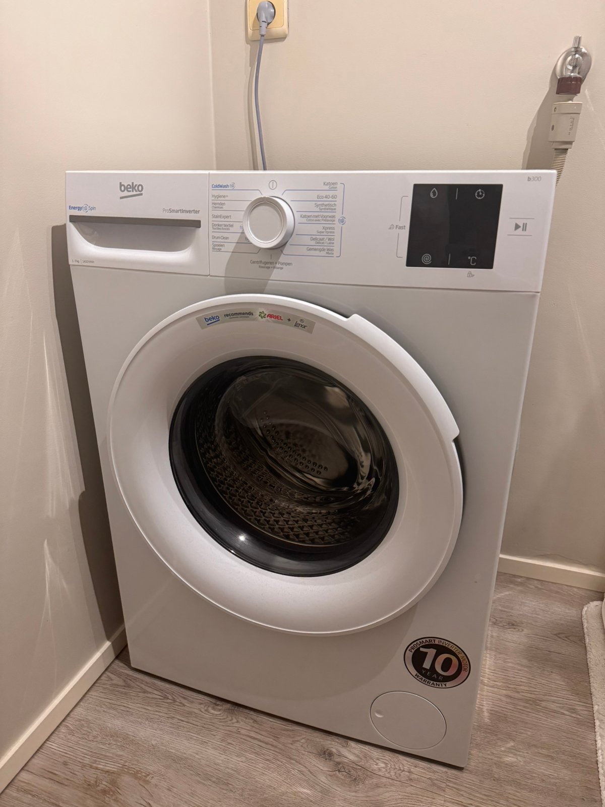 Wasmachine 1 jaar oud met GARANTIE, Ophalen, Zo goed als nieuw