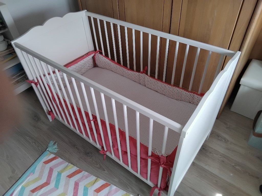 IKEA HENSVIK wit babybed — 60 x 120 cm, Ophalen, Minder dan 140 cm, Minder dan 70 cm, Lattenbodem