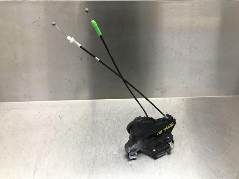 SERRURE DE PORTE RODS AVANT DROIT Toyota Urban Cruiser, Utilisé, Toyota
