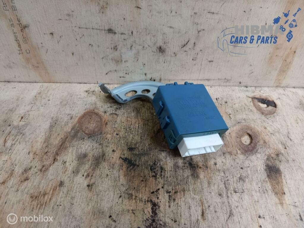 Toyota Yaris I Module Vergrendeling MB051500-3900 1999-2005, Gebruikt, Toyota, Ophalen of Verzenden, Toyota