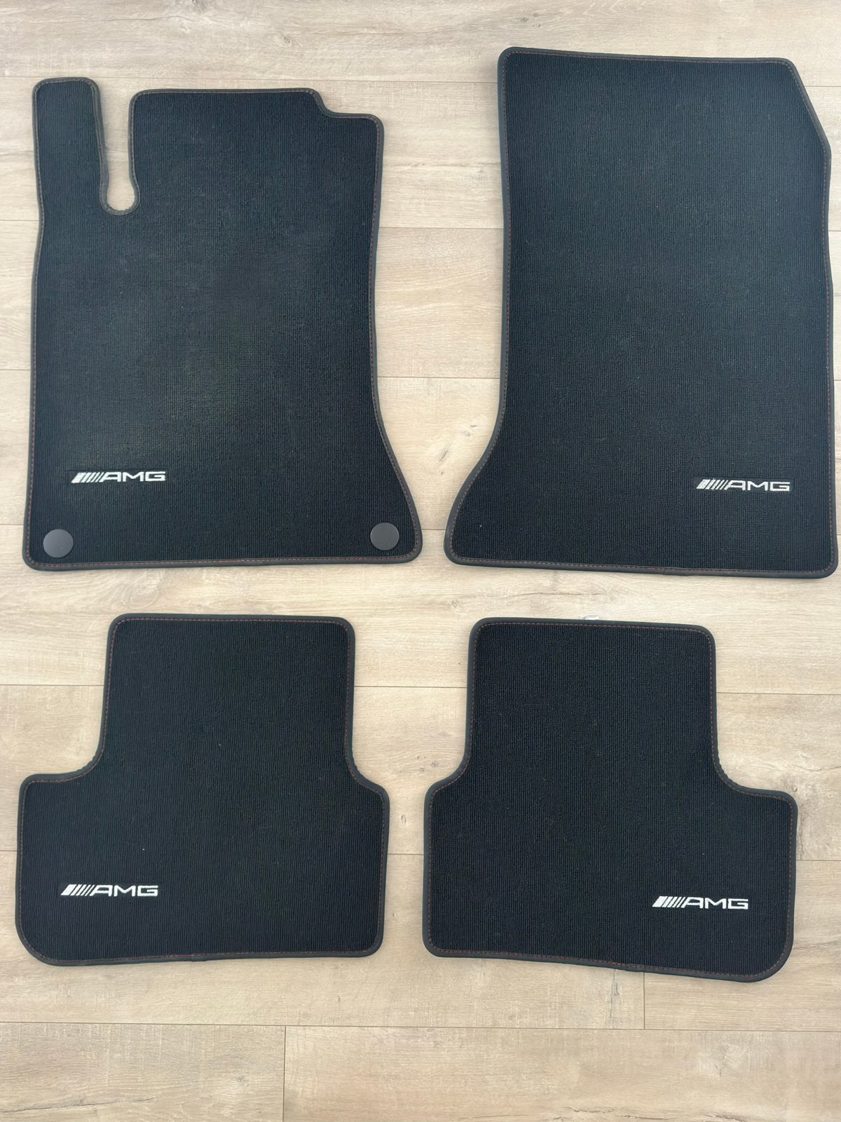 Set complet de tapis Mercedes classe a W176 AMG, Enlèvement, Comme neuf