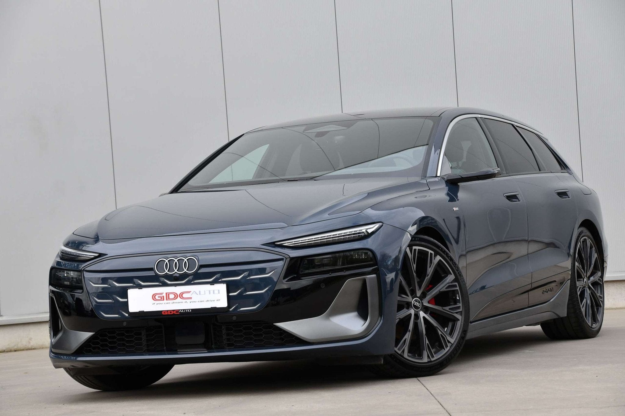 Audi A6 e-tron A6 Avant A6 Avant e-Tron l S line l Pano l Tr, Autos, Achat, Entreprise, Noir, 5 portes