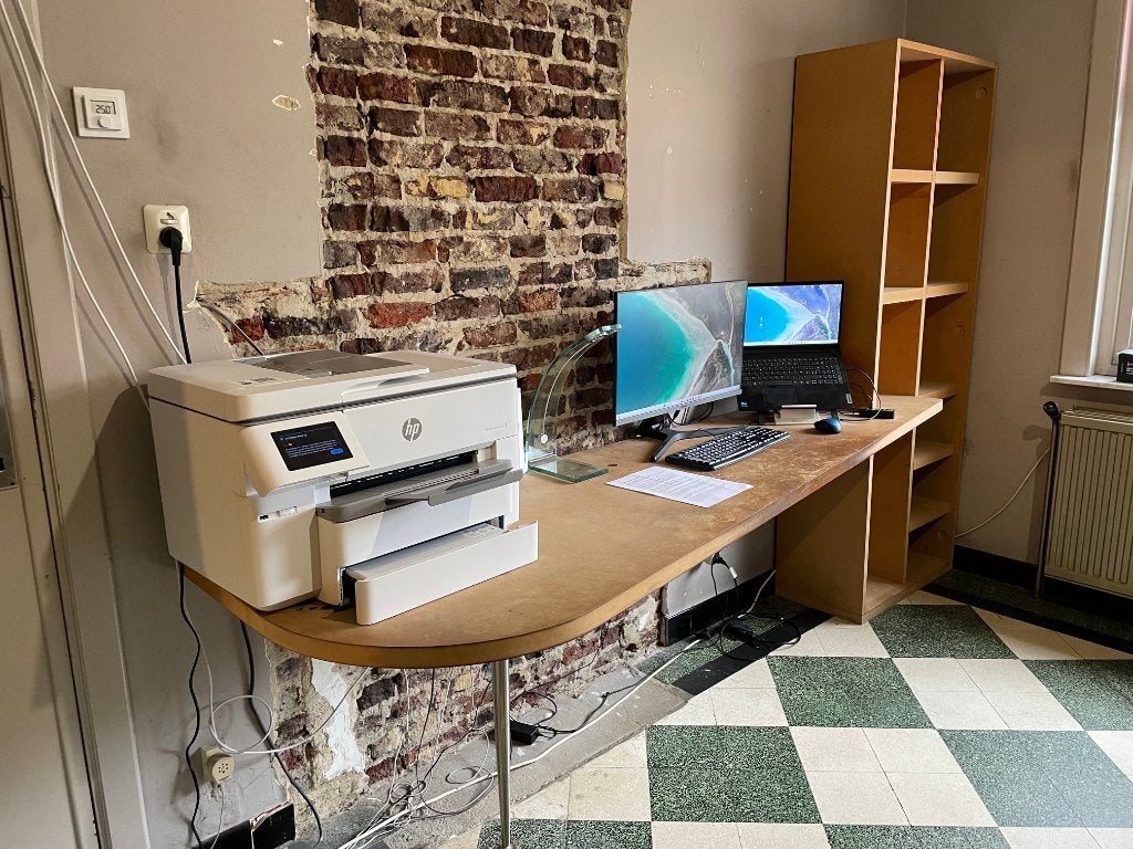 bureau avec armoire, Autres marques, Autres styles, Enlèvement, Utilisé
