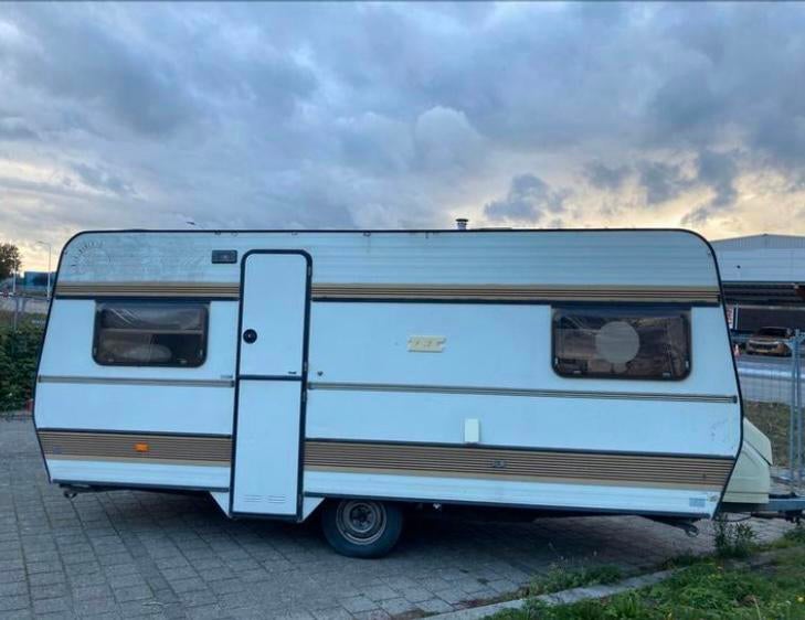 TEC carsvan met douche!, Standaardzit, T.E.C., Particulier, Kachel