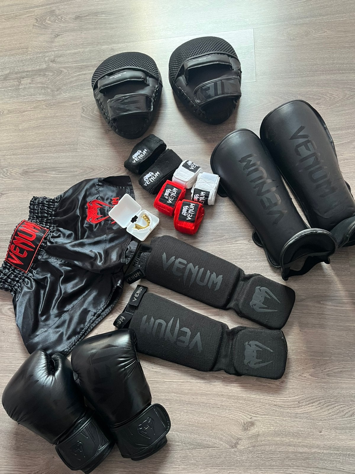 Kickboksen uitrusting, Sport en Fitness, Vechtsporten en Zelfverdediging, Maat S, Ophalen, Gebruikt, Vechtsportmaterialen
