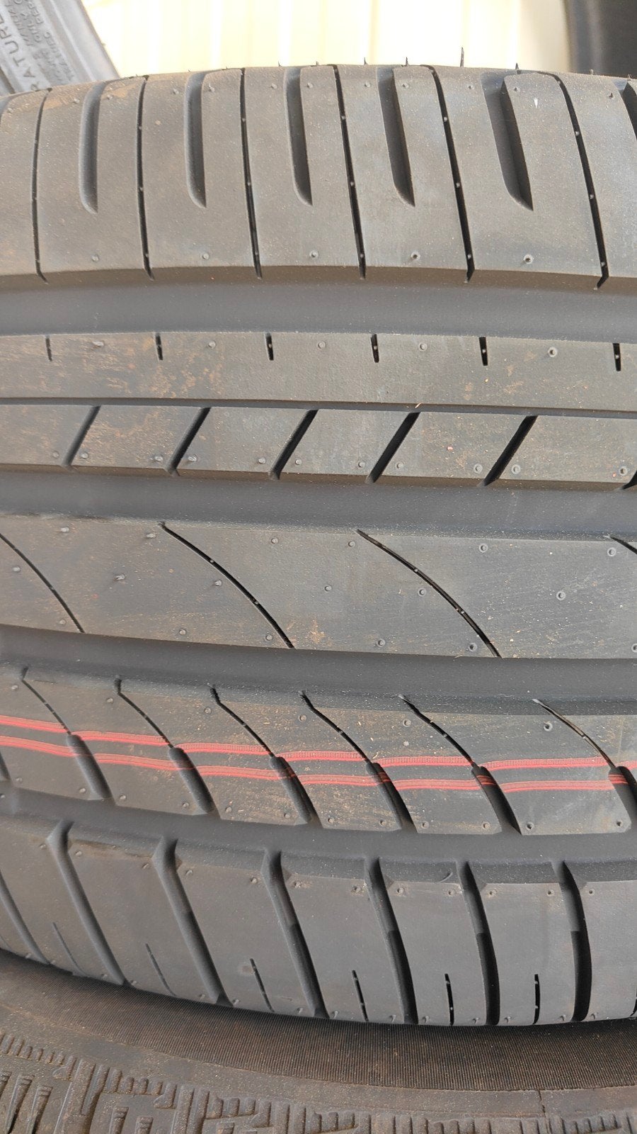 255/30r19 91y fortuna 90€ per stuk met montage en balanceren, Ophalen