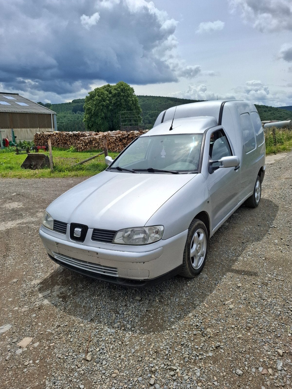 Vw caddy a vendre ou echanger, Autos, Camionnettes & Utilitaires, Particulier, Rétroviseurs électriques, Vitres électriques, Jantes en alliage léger