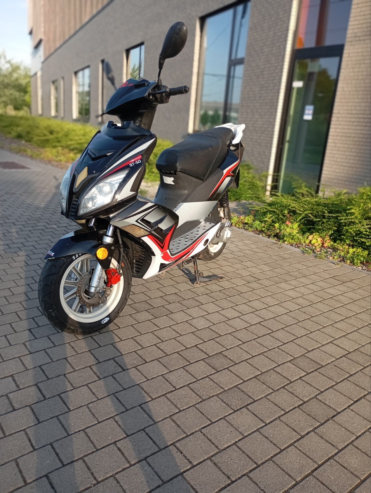 Scooter classe A 2t avec papiers et 2 cles démarre et roule, Vélos & Vélomoteurs, Scooters | Yamaha, Enlèvement