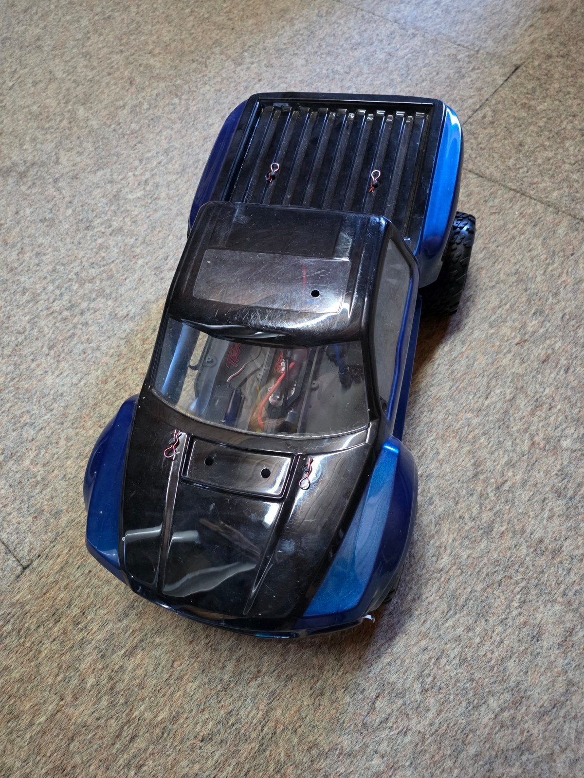 Traxxas Slash, Hobby & Loisirs créatifs, Échelle 1:10, Enlèvement ou Envoi, Voiture off road, Comme neuf