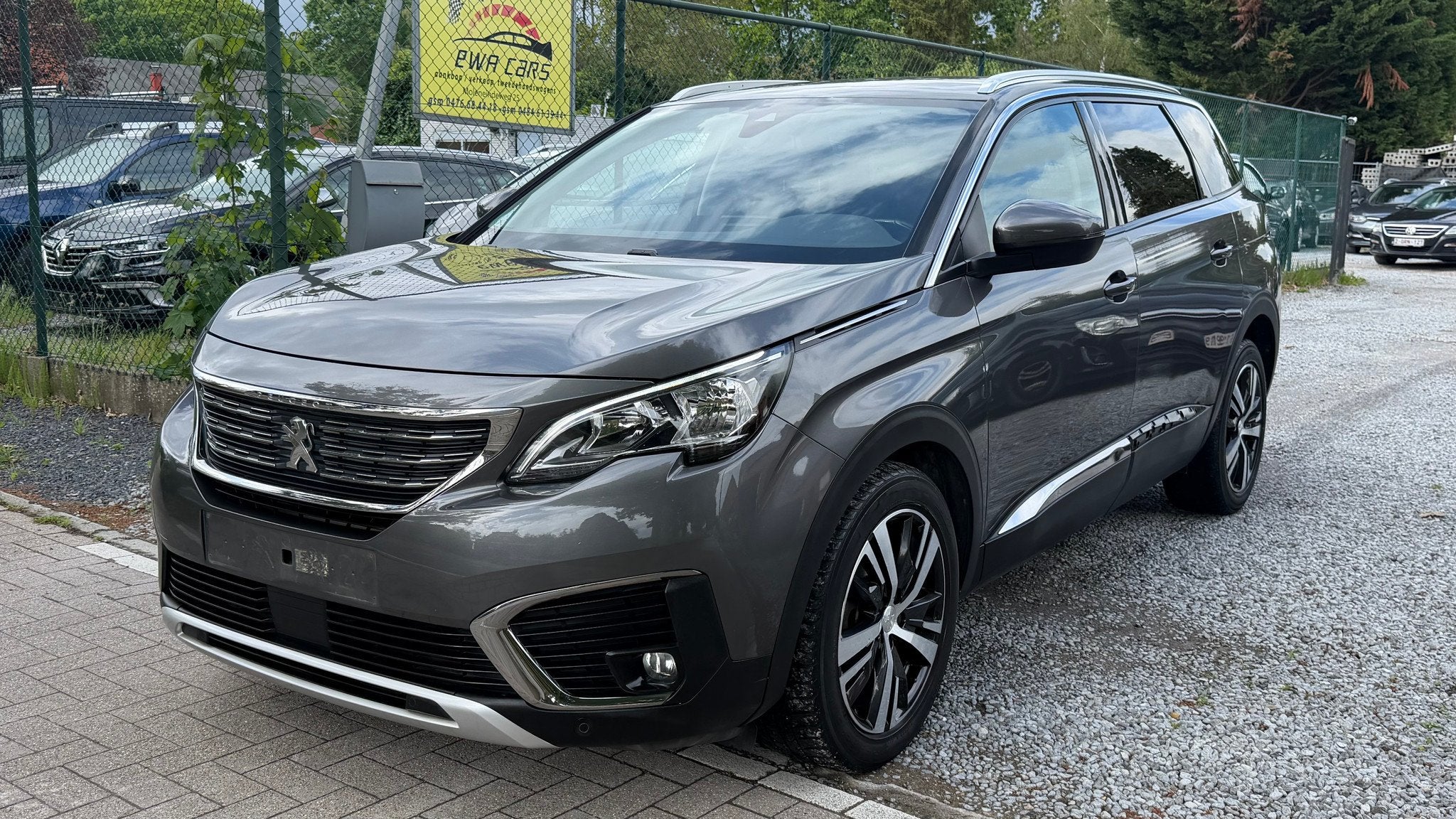 Peugeot 5008 1.2 benzine Automaat bj 2018 7 zit., Auto's, Gebruikt, Euro 6, 1199 cc, Leder