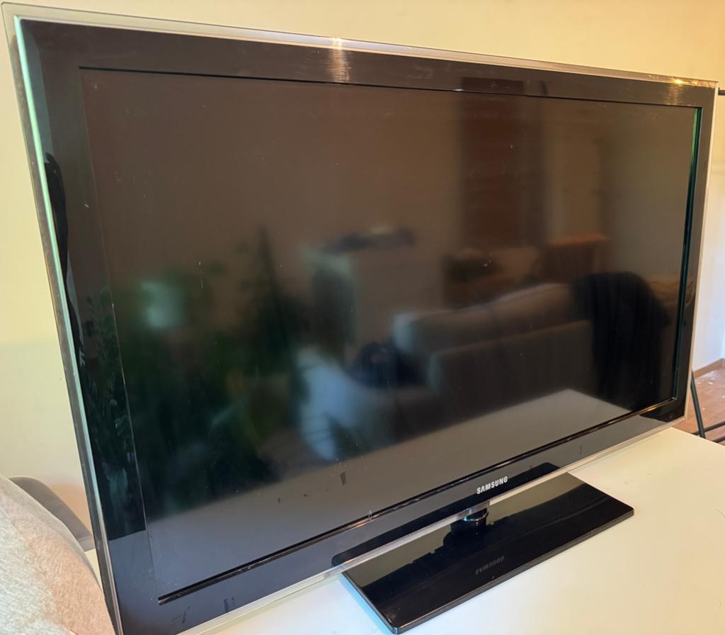 Tv te koop 75€ 47 inch, Audio, Tv en Foto, Televisies, Ophalen, Zo goed als nieuw, Samsung