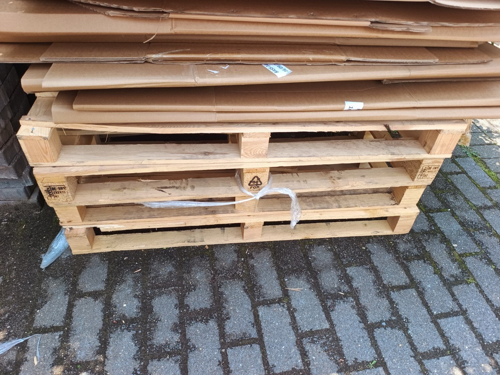 Gratis wegwerp palletten, Ophalen