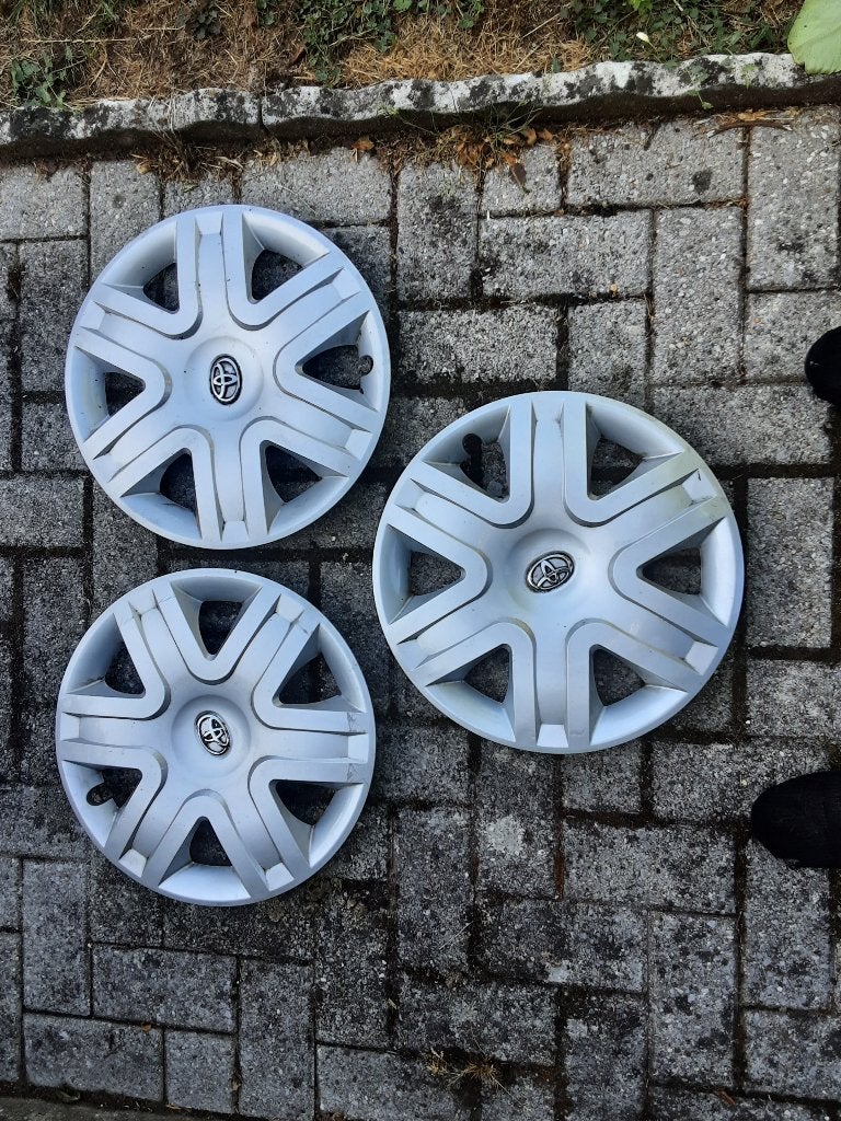 3 enjoliveurs toyota 16 pouces, Enlèvement ou Envoi, Utilisé