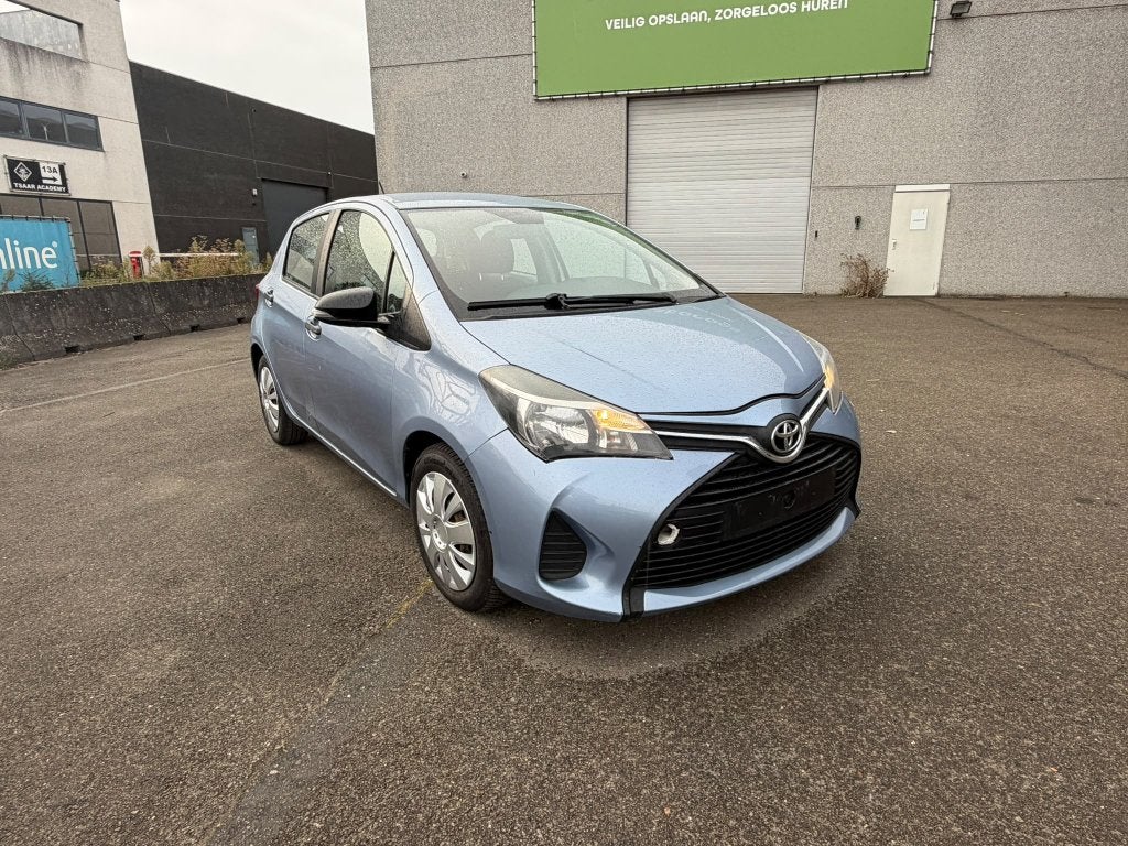 Toyota Yaris (Stock ID 99982), 4 deurs, Euro 6, Blauw, Bedrijf