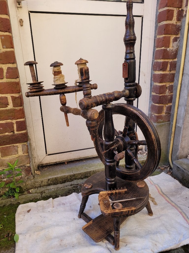 antiek spinnewiel, Hobby en Vrije tijd, Spinnewielen en Spinnen, Ophalen, Spinnewiel
