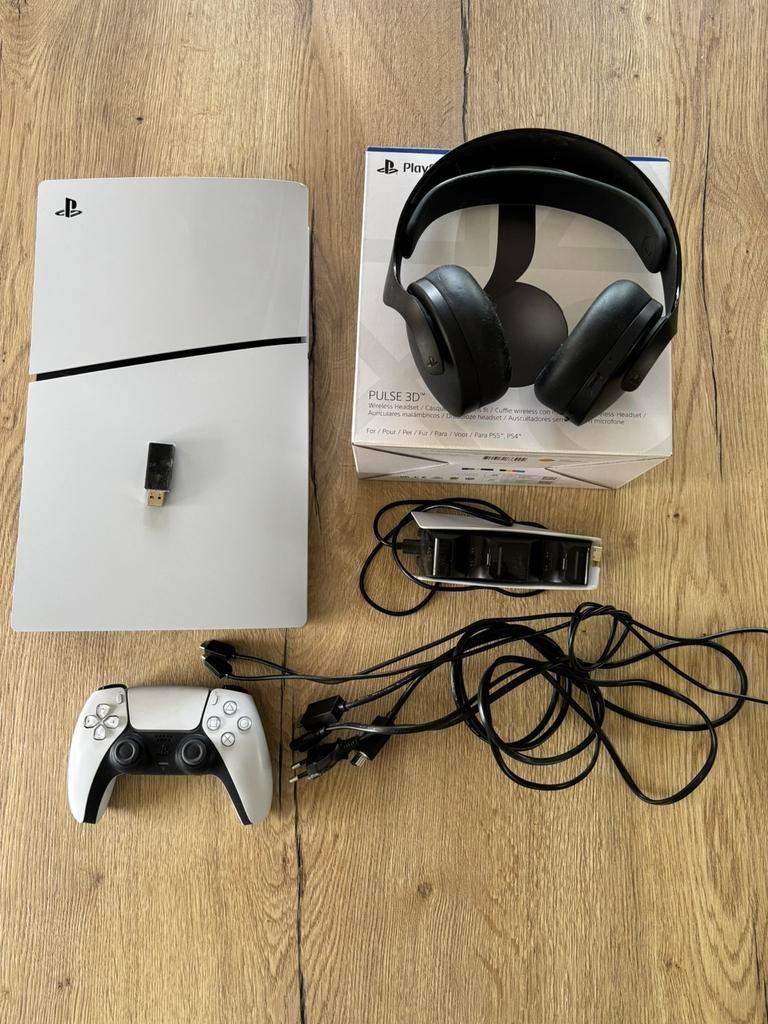 Playstation 5 console en add ons, Games en Spelcomputers, Ophalen, Zo goed als nieuw, Playstation 5