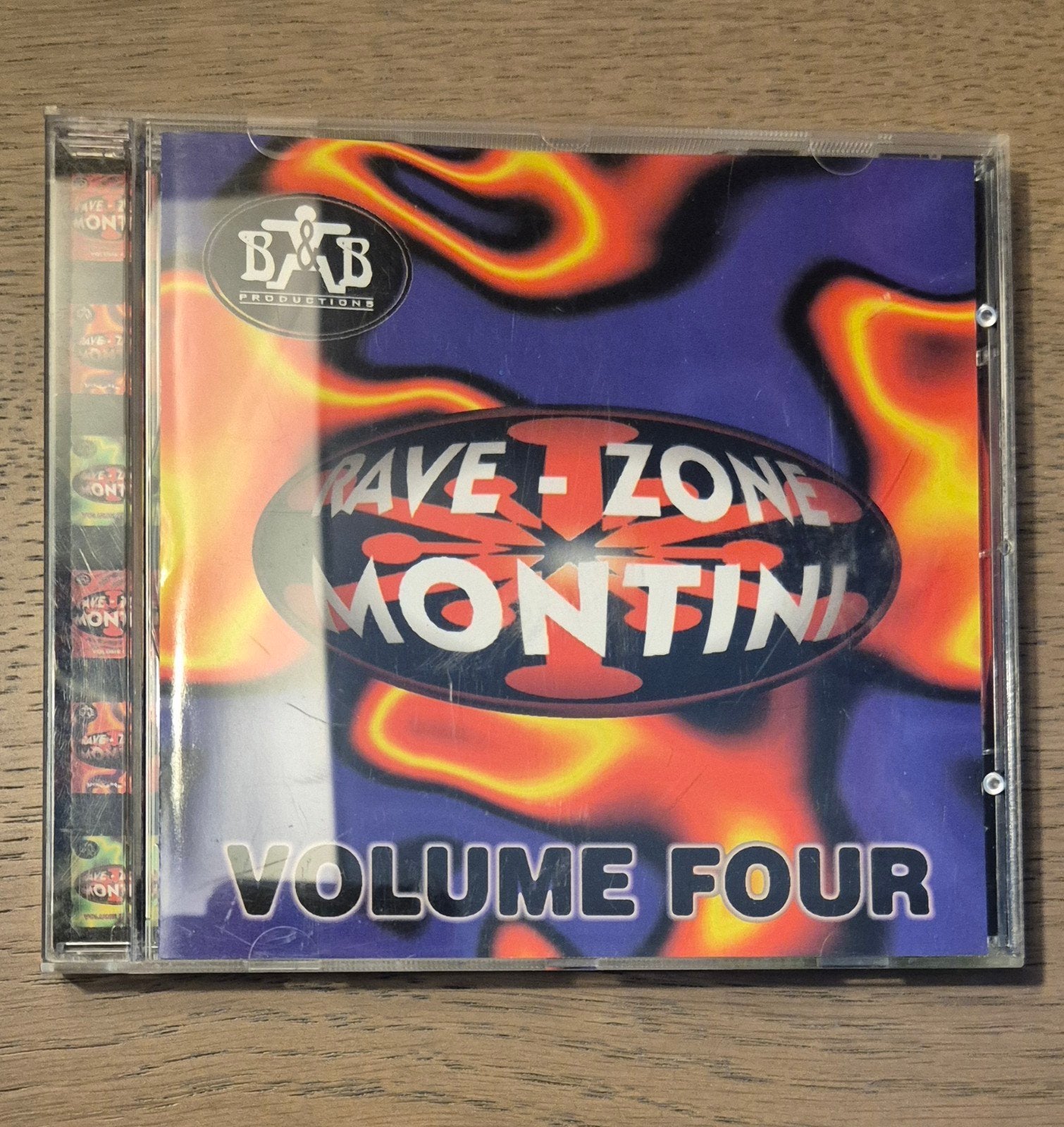 Rave Zone Montini volume 4, Enlèvement ou Envoi