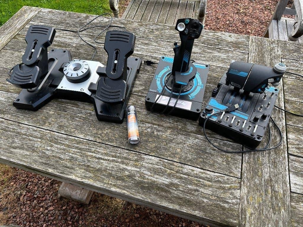 Logitech Saitek X-56 Rhino Flight simulator, Ophalen, Zo goed als nieuw, Overige merken