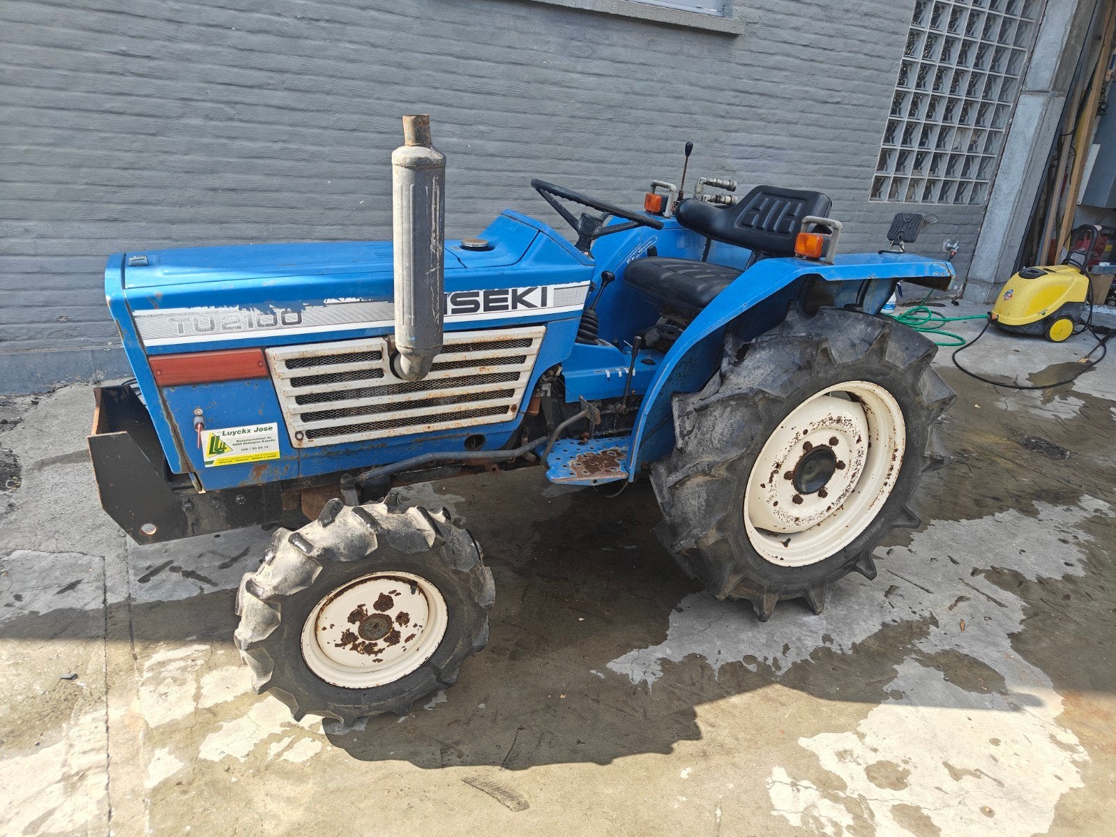 ISEKI TU2100, Ophalen