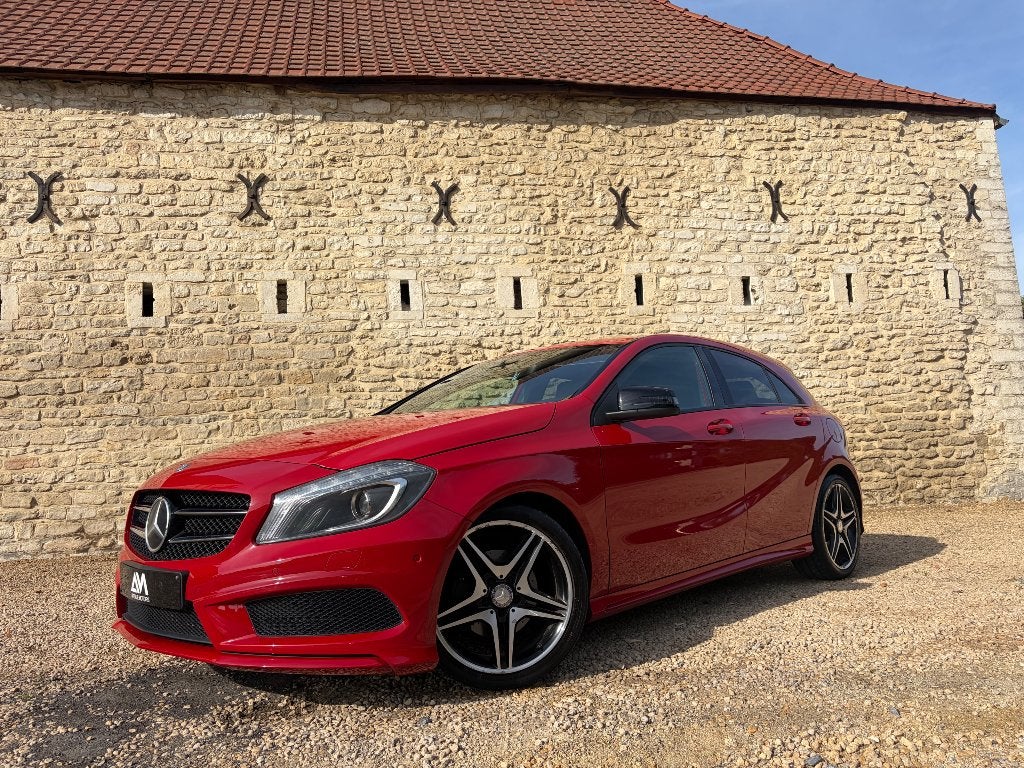 Mercedes-Benz A 200 Pack AMG, Auto's, Euro 5, Zwart, 4 cilinders, 1595 cc