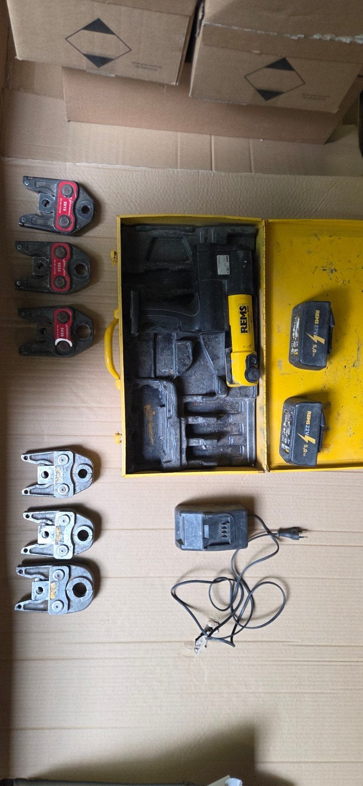 Rems accu 22v perstang/persmachine, Doe-het-zelf en Bouw, Ophalen
