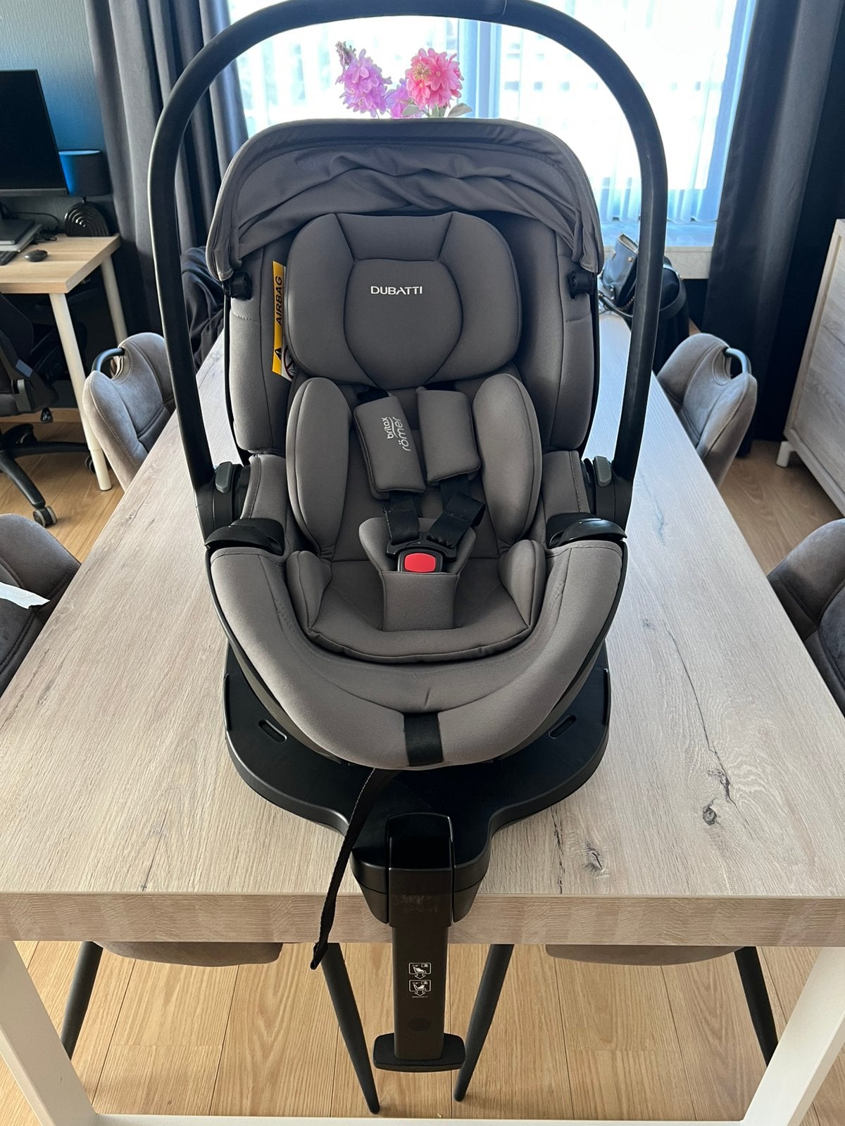 Dubatti by britax römer maxicosy + isofix, Kinderen en Baby's, Ophalen, Romer, Verstelbare rugleuning, Zo goed als nieuw