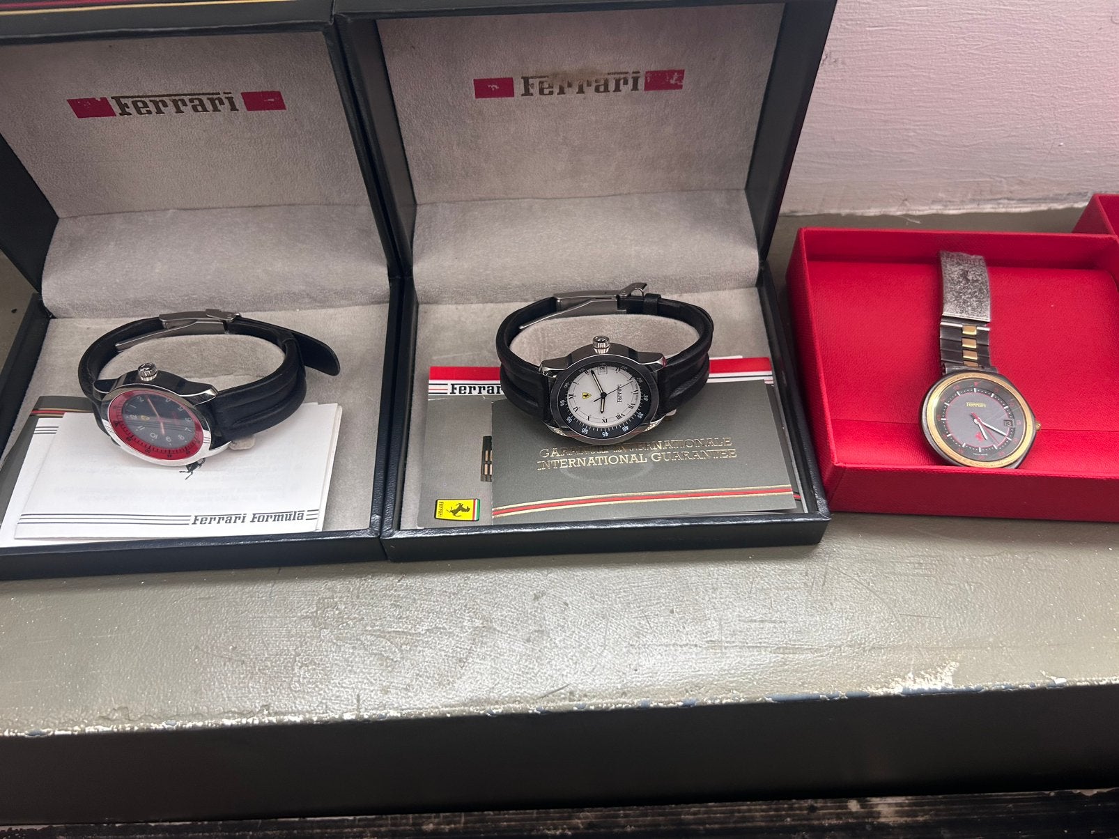 Lot de montre Ferrari Formula vintage avec boîtes et papiers, Ophalen of Verzenden, Zo goed als nieuw